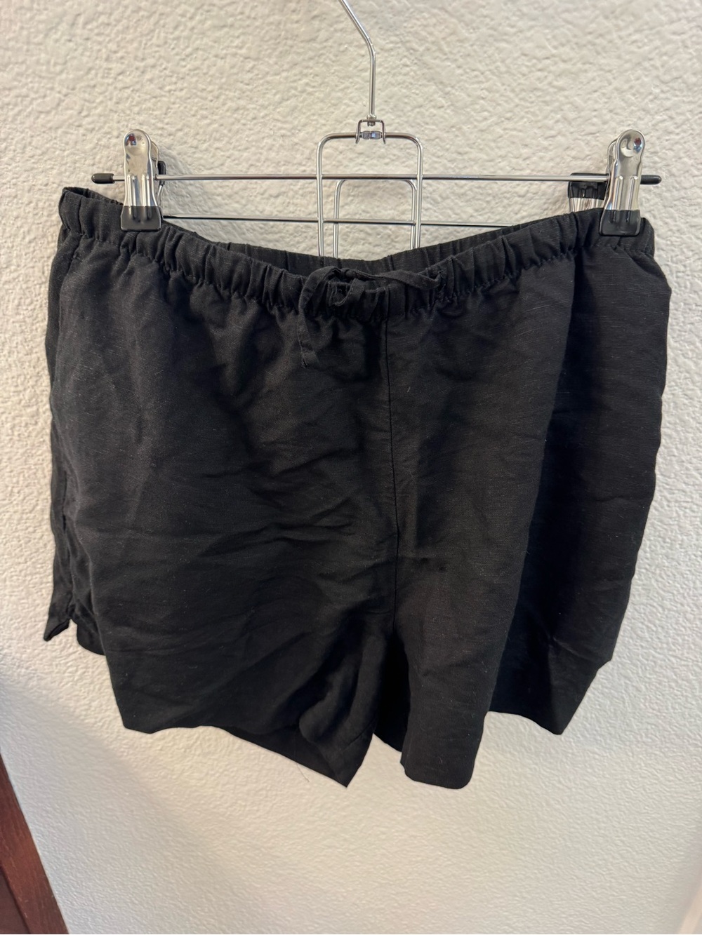 H&M Black Linen-Blend Elastic Waist Shorts